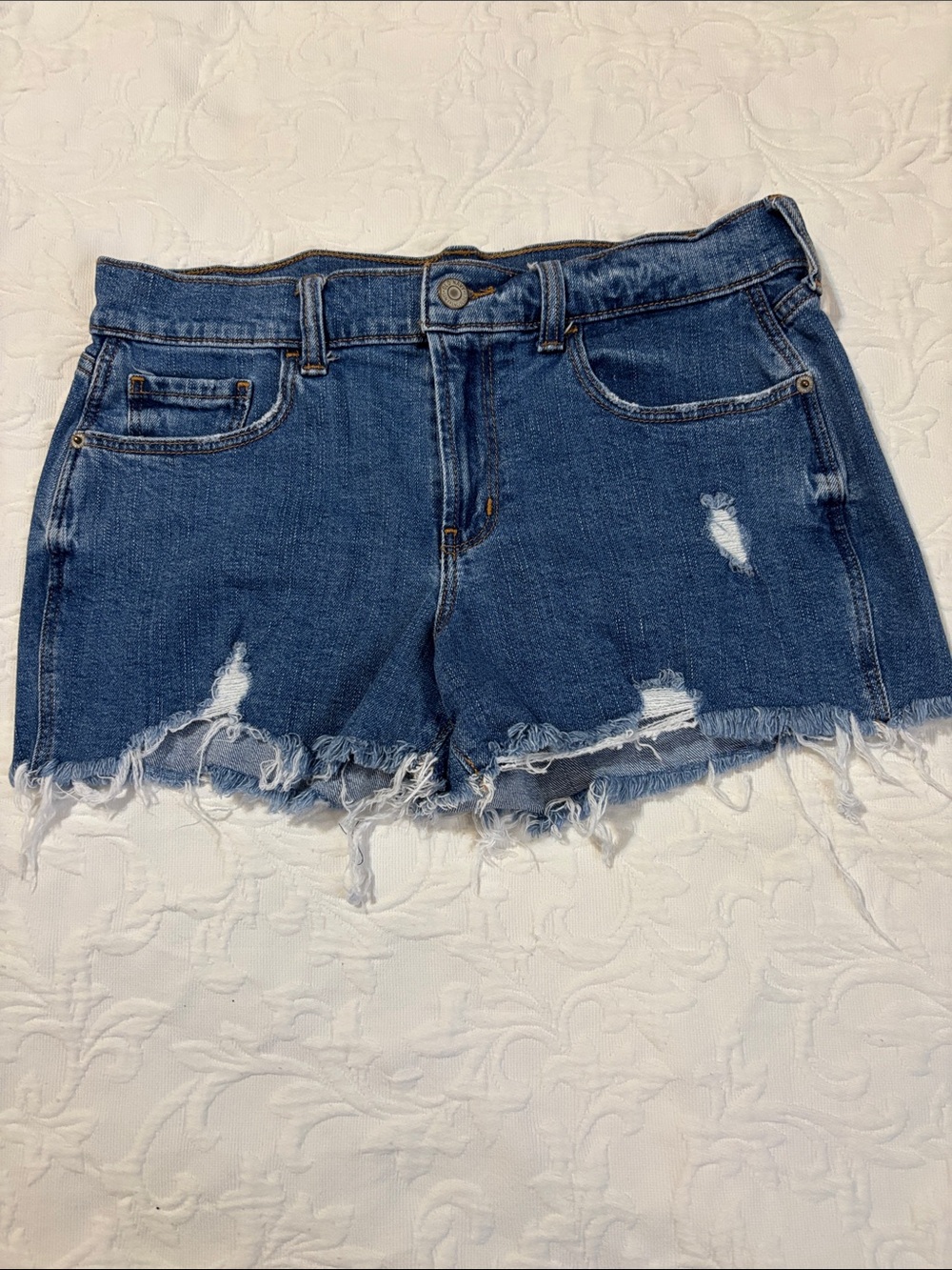 Old Navy Distressed Frayed Hem Denim Shorts‎ - Blue